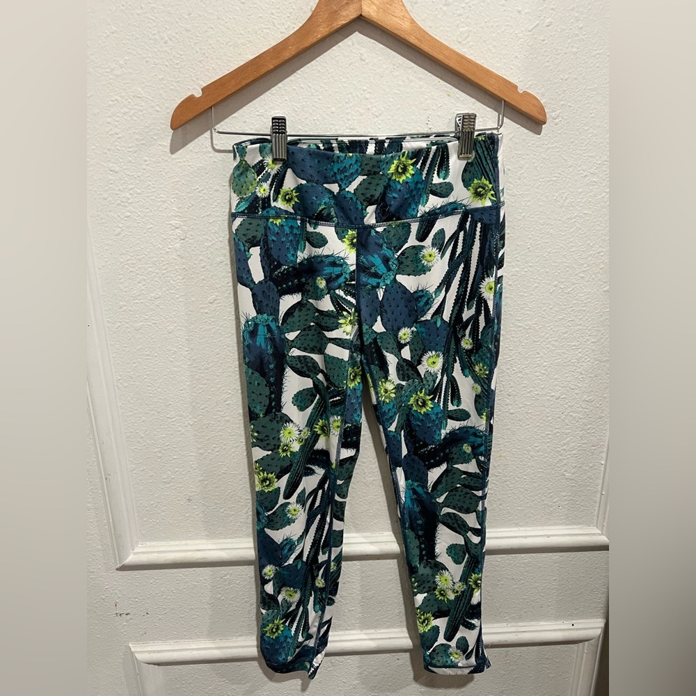 Sweaty Betty cactus Patterned Leggings